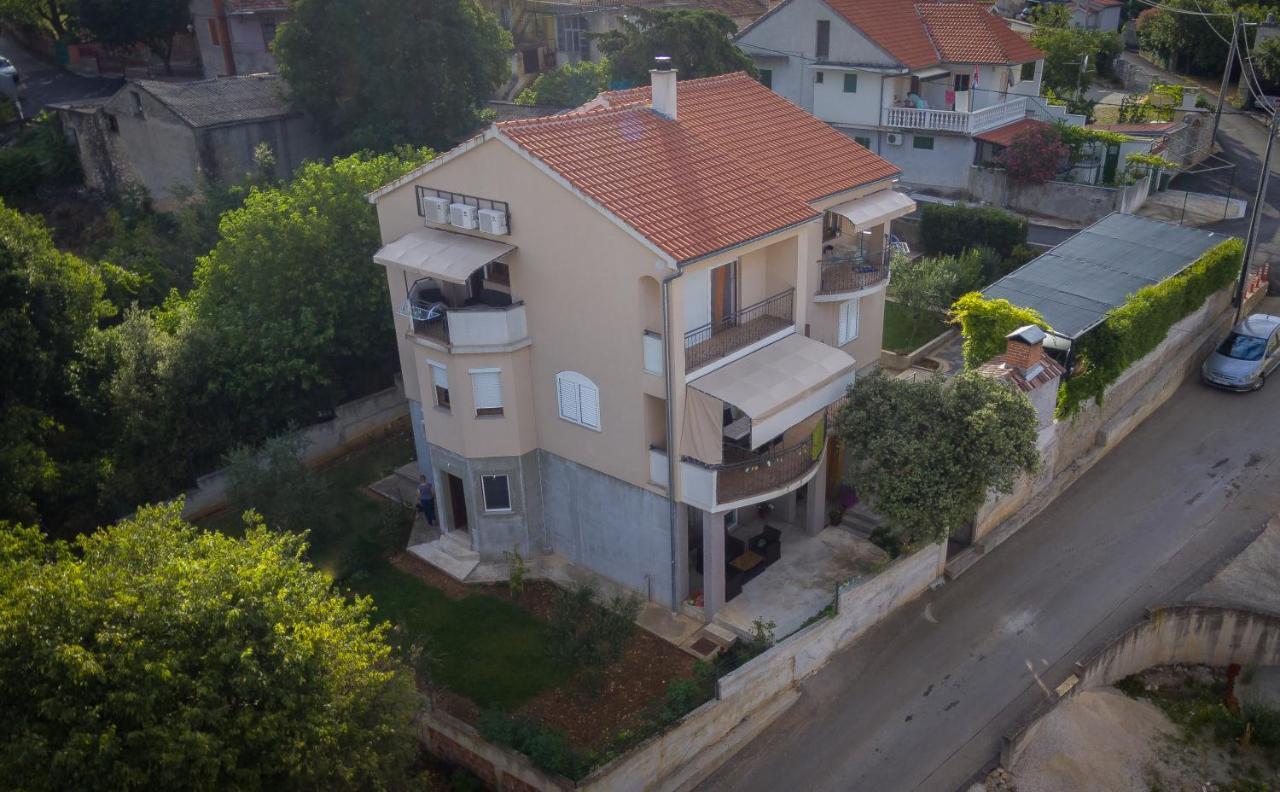 Apartament Jukic スベティ・フィリップ・イ・ヤコブ エクステリア 写真
