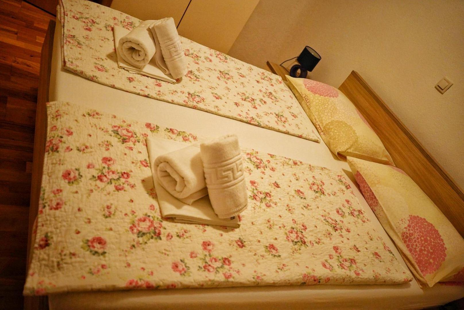 Apartament Jukic スベティ・フィリップ・イ・ヤコブ エクステリア 写真