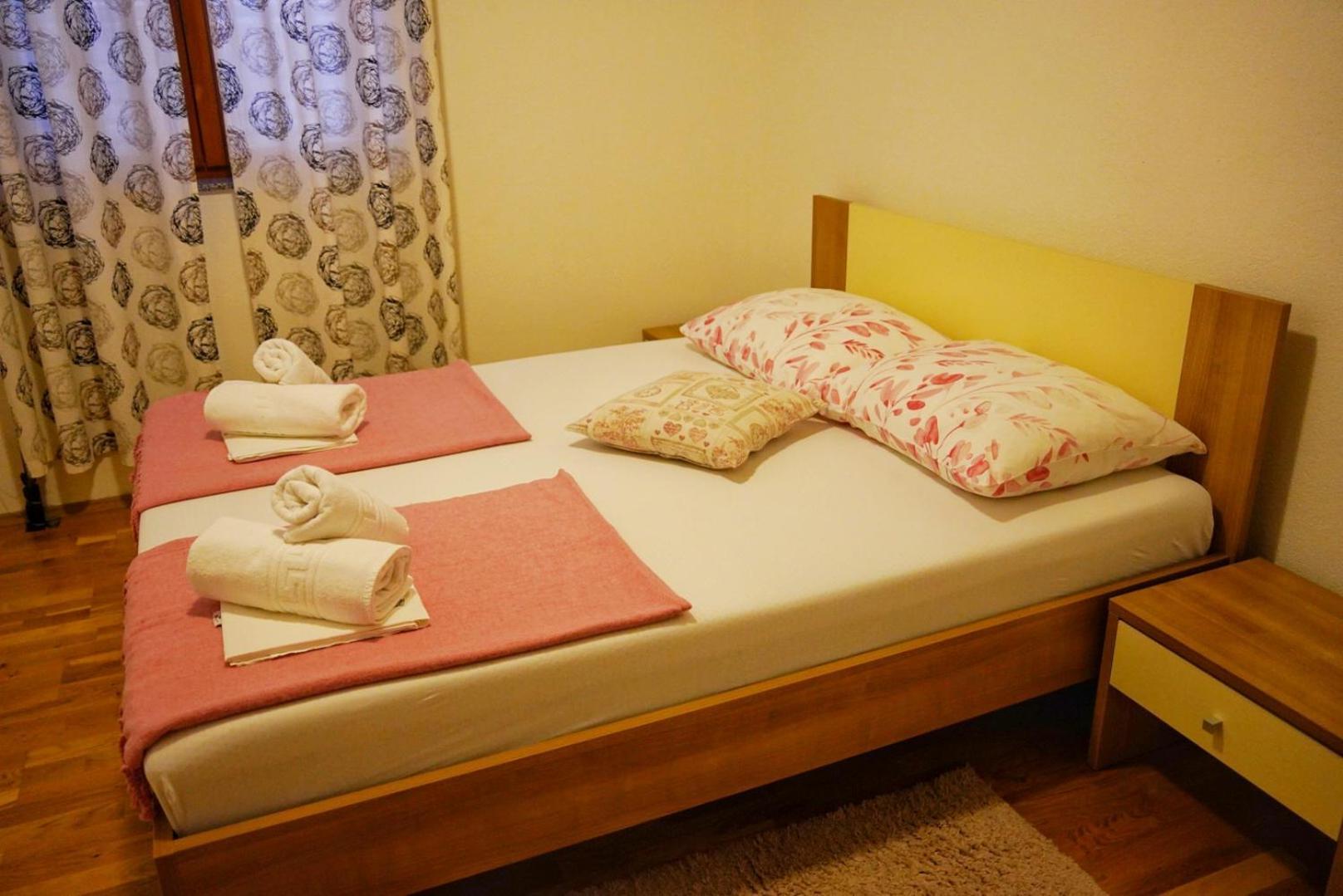 Apartament Jukic スベティ・フィリップ・イ・ヤコブ エクステリア 写真