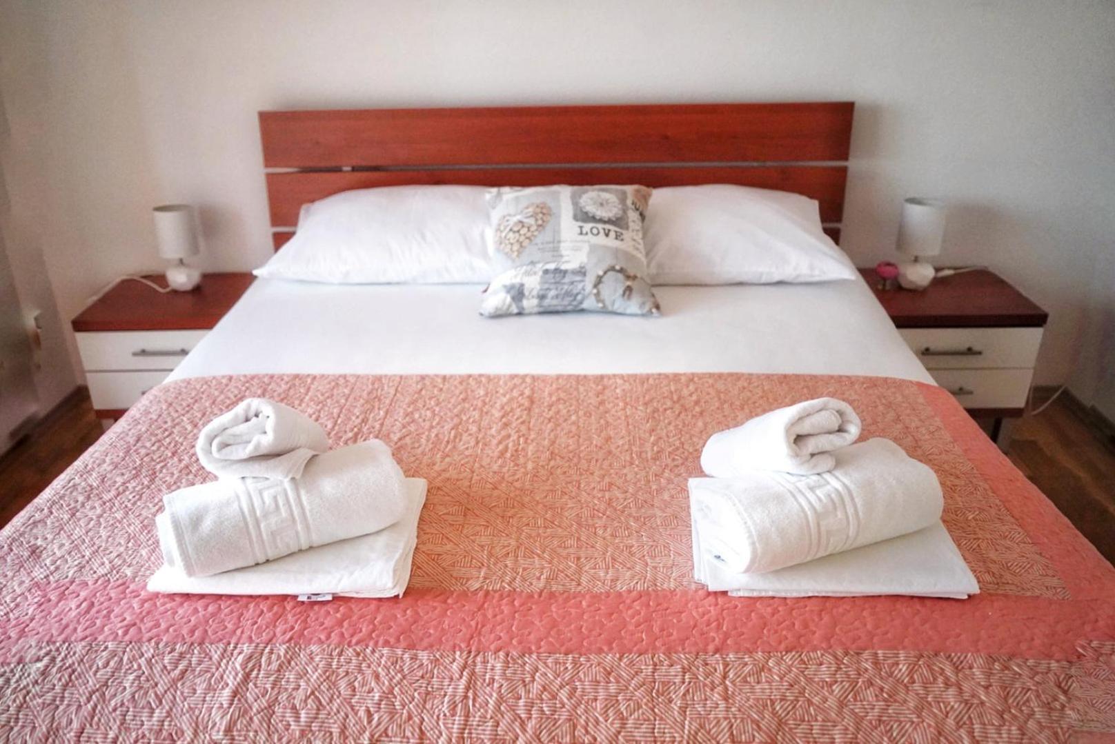 Apartament Jukic スベティ・フィリップ・イ・ヤコブ エクステリア 写真