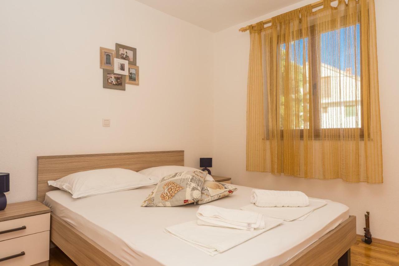Apartament Jukic スベティ・フィリップ・イ・ヤコブ エクステリア 写真